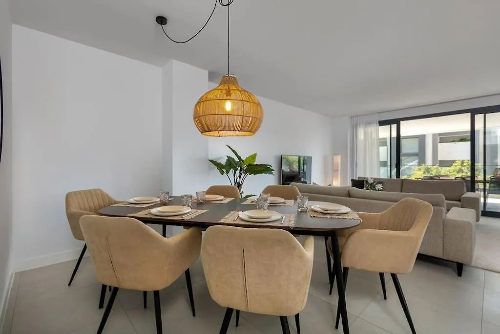 Amazing 4 Bedroom Apt With Pools + Gym - Rdr269 Estepona 0*,  Spain