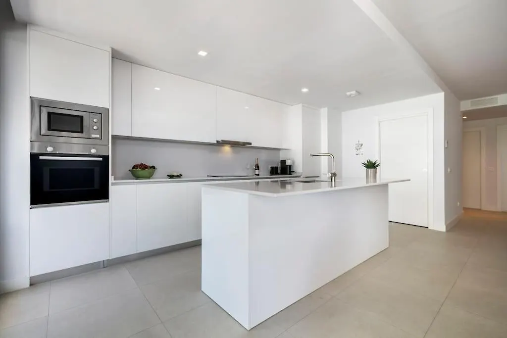 Amazing 4 Bedroom Apt With Pools + Gym - Rdr269 Estepona Apartment